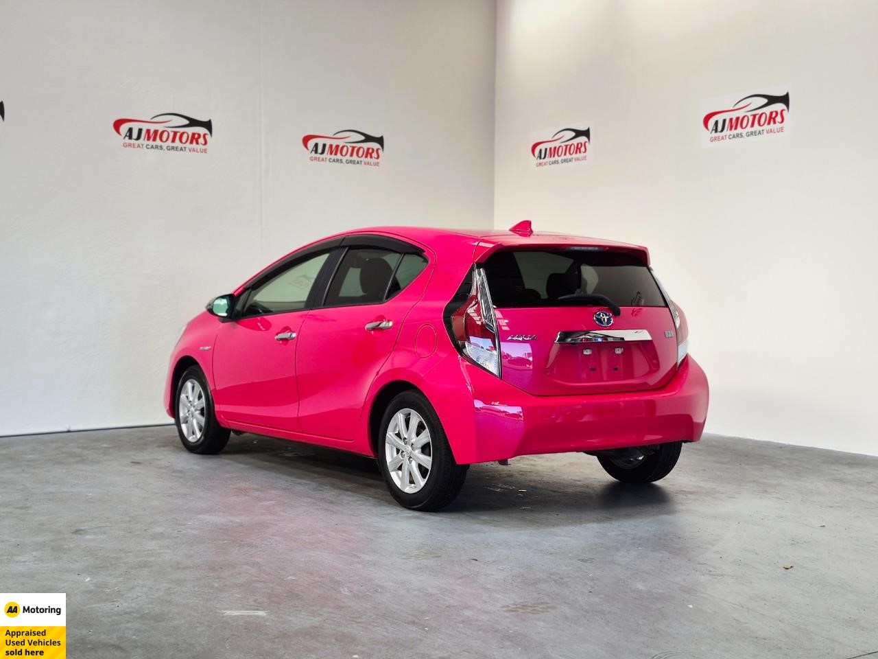 2015 Toyota Aqua