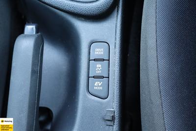 2021 Toyota Yaris - Thumbnail