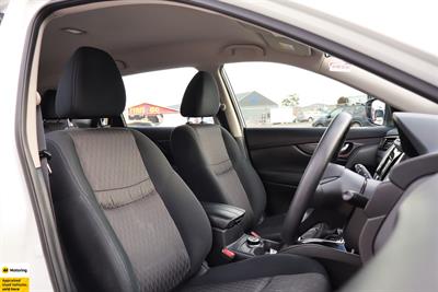 2021 Nissan X-Trail - Thumbnail