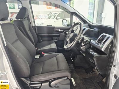 2012 Honda STEPWAGON - Thumbnail