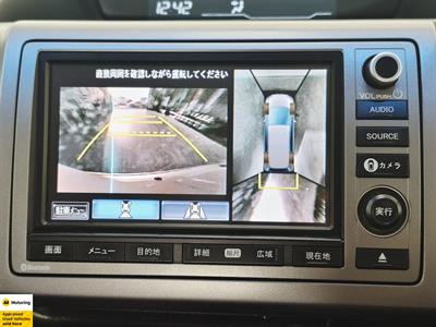 2012 Honda STEPWAGON - Thumbnail