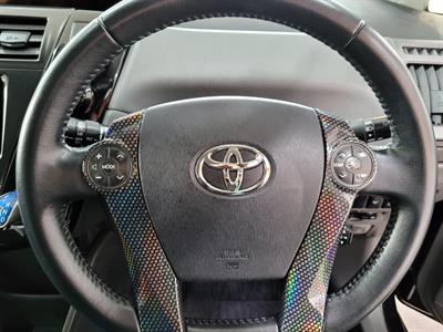 2012 Toyota Prius - Thumbnail