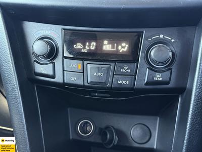 2015 Suzuki Swift - Thumbnail