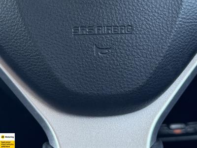 2015 Suzuki Swift - Thumbnail