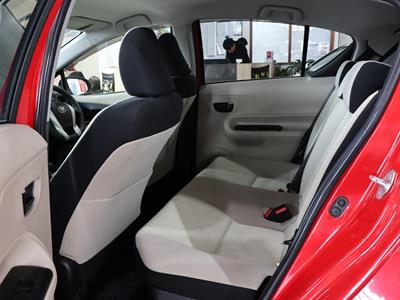 2012 Toyota Aqua - Thumbnail