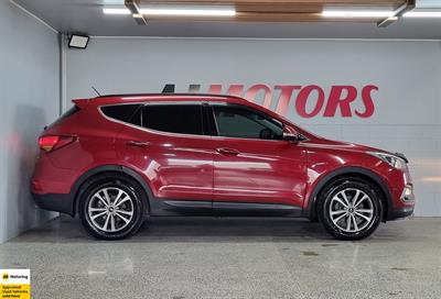 2016 Hyundai Santa Fe - Thumbnail