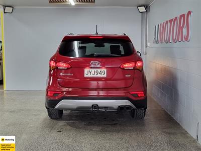 2016 Hyundai Santa Fe - Thumbnail