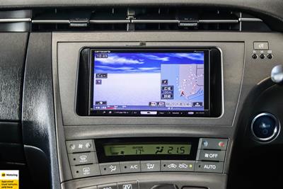 2013 Toyota Prius - Thumbnail