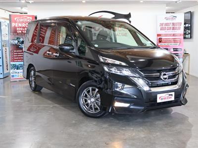 2016 Nissan Serena - Thumbnail