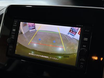 2016 Nissan Serena - Thumbnail