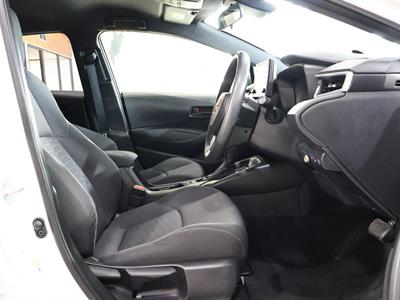 2020 Toyota Corolla - Thumbnail