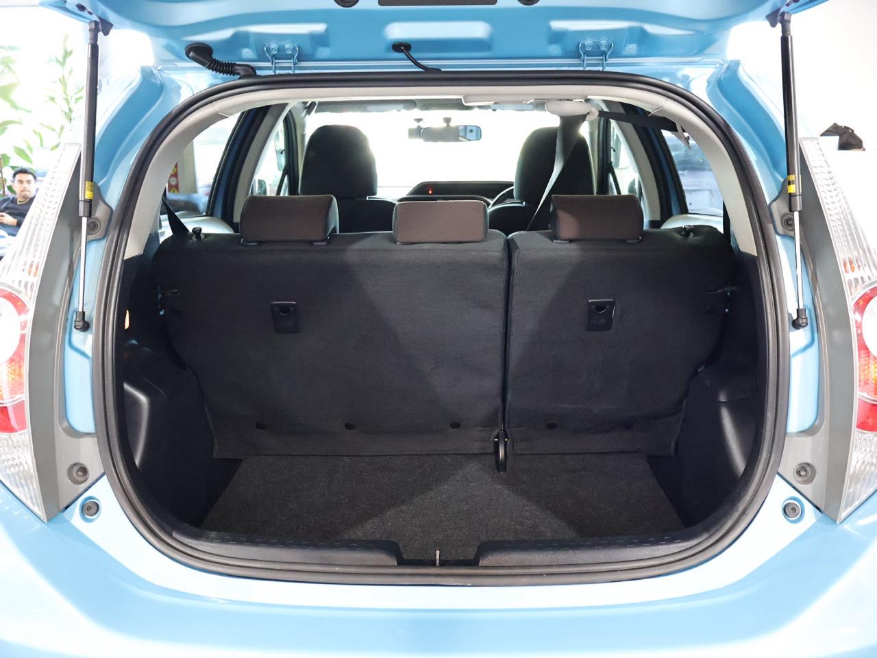 2013 Toyota Aqua