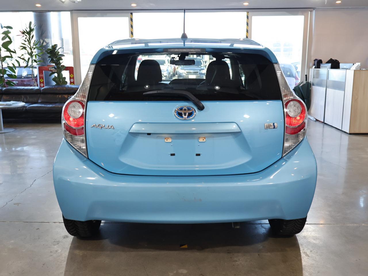 2013 Toyota Aqua