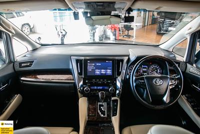 2021 Toyota Alphard - Thumbnail