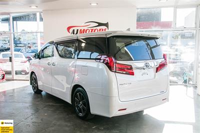 2021 Toyota Alphard - Thumbnail
