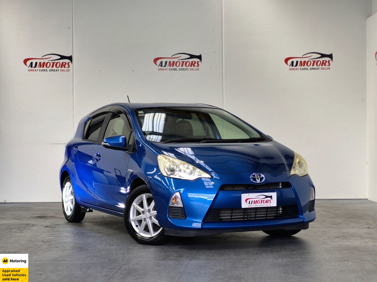 2013 Toyota Aqua