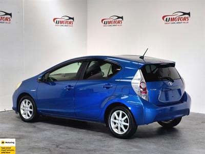 2013 Toyota Aqua - Thumbnail