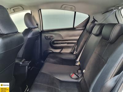 2015 Toyota Aqua - Thumbnail