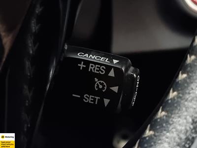 2015 Toyota Aqua - Thumbnail