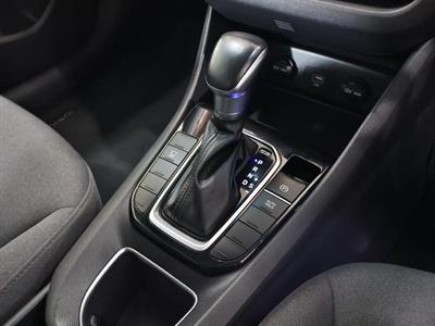 2022 Hyundai IONIQ - Thumbnail