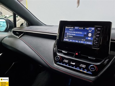 2019 Toyota Corolla - Thumbnail