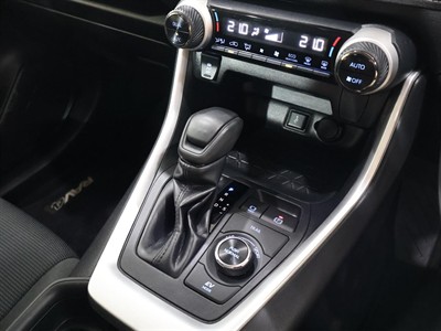 2021 Toyota RAV4 - Thumbnail