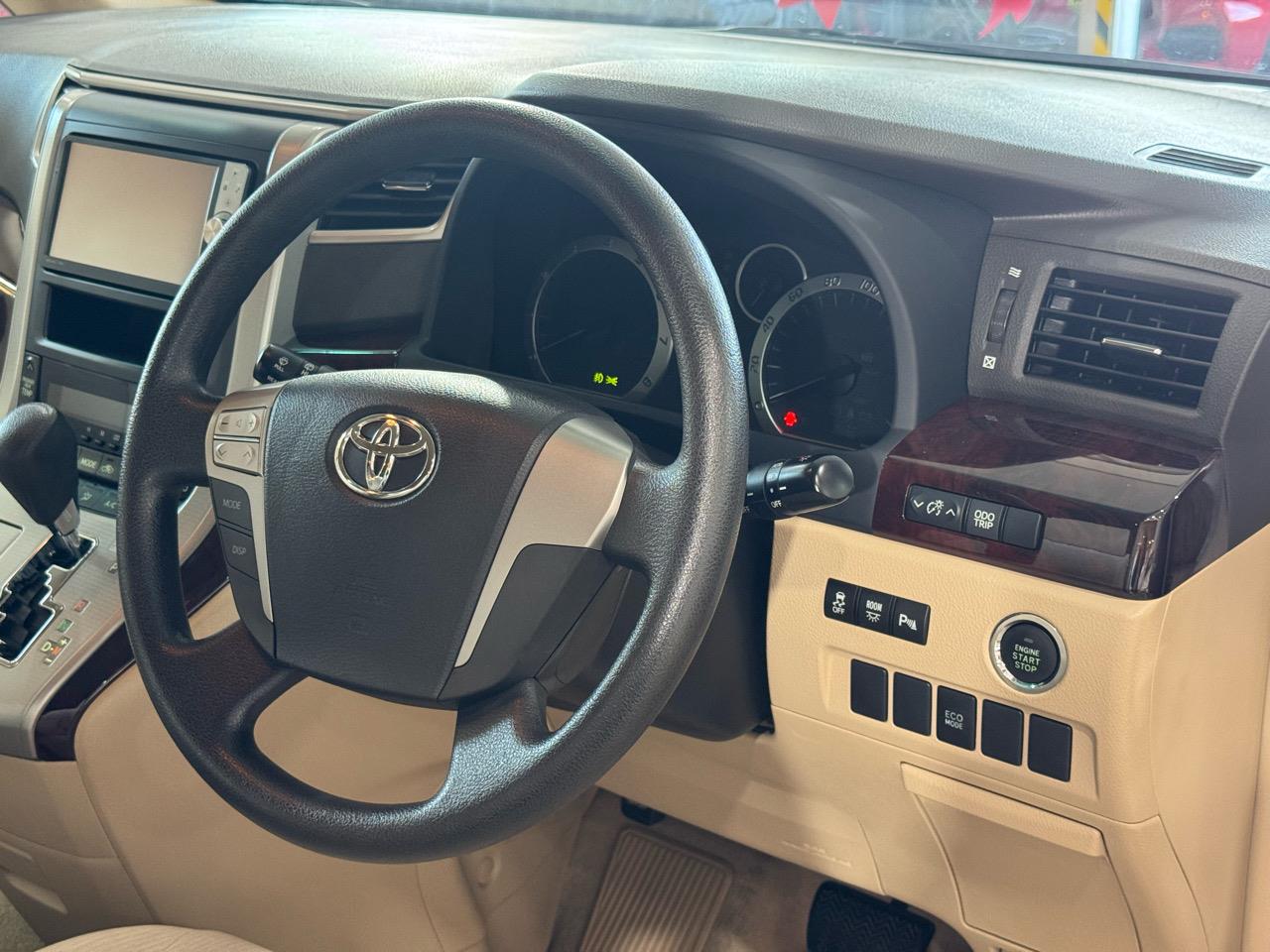 2012 Toyota Alphard
