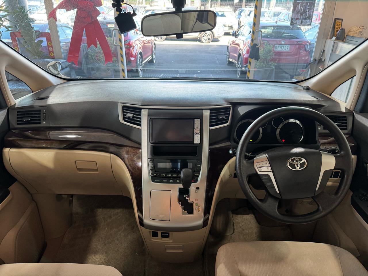 2012 Toyota Alphard