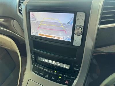 2012 Toyota Alphard - Thumbnail