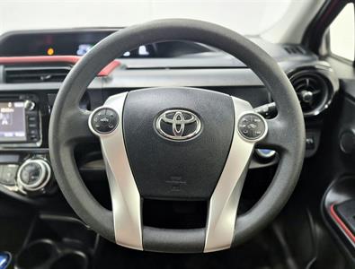 2016 Toyota Aqua - Thumbnail