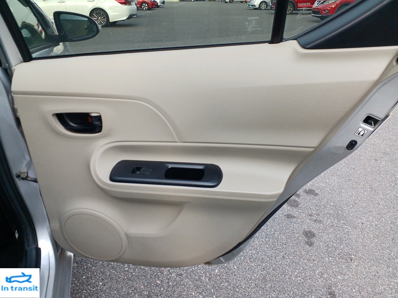 2013 Toyota Aqua