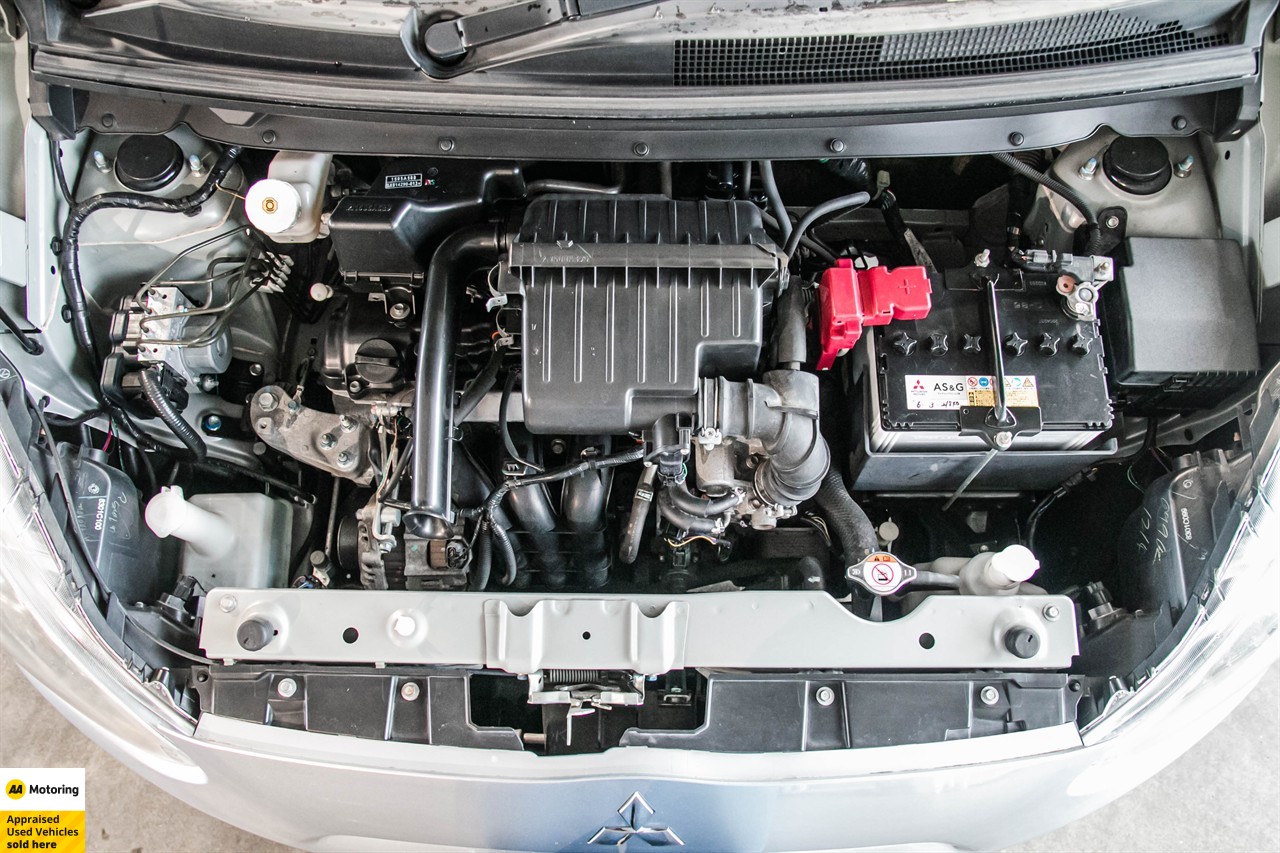 2015 Mitsubishi MIRAGE 5D