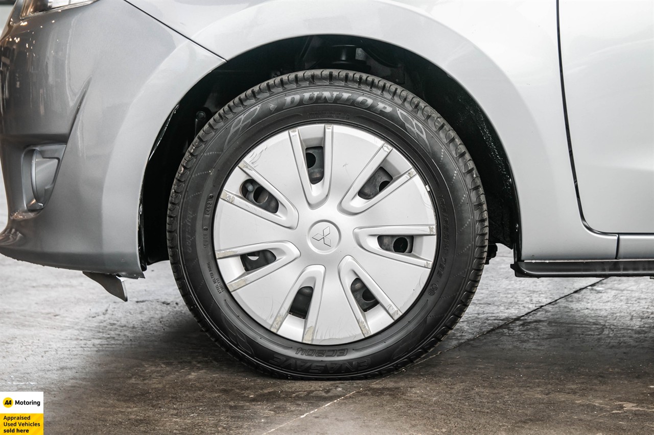 2015 Mitsubishi MIRAGE 5D