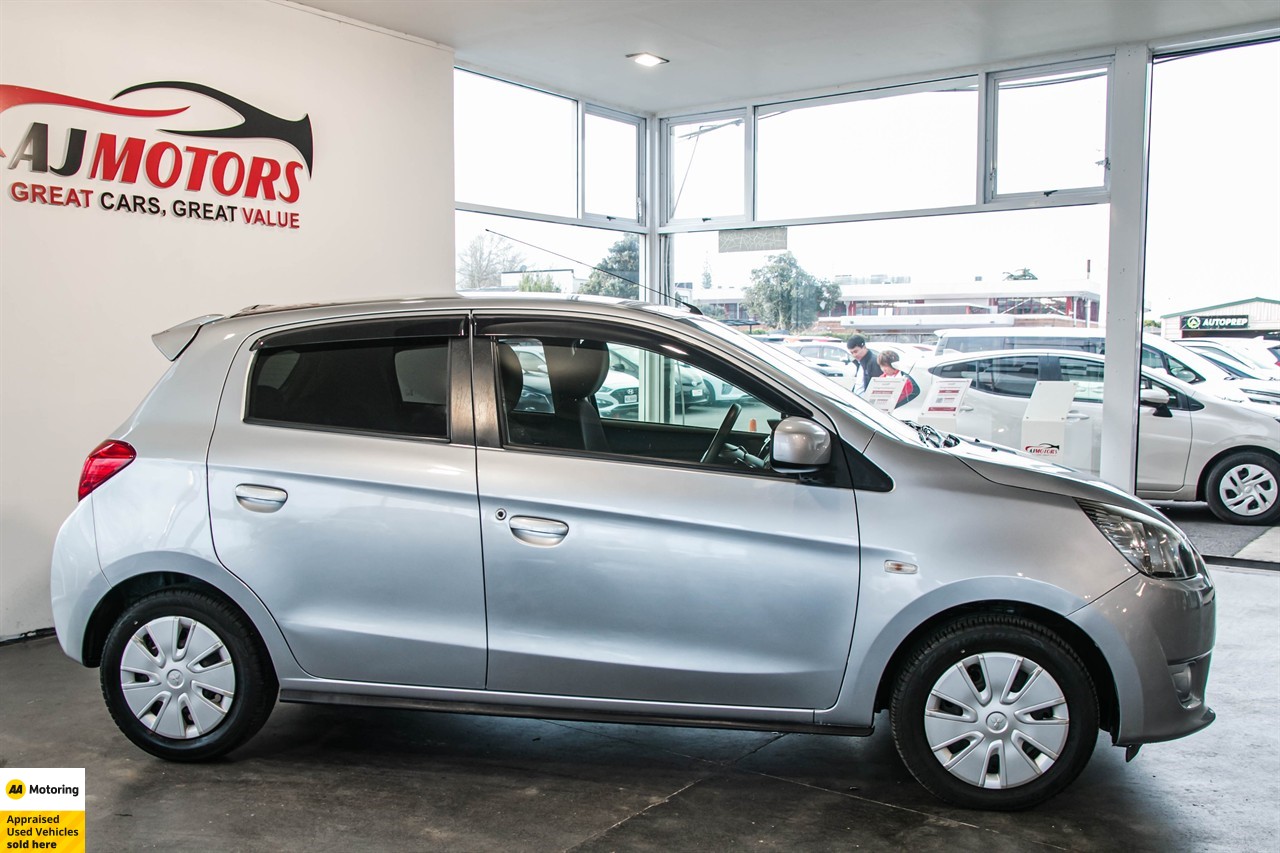 2015 Mitsubishi MIRAGE 5D