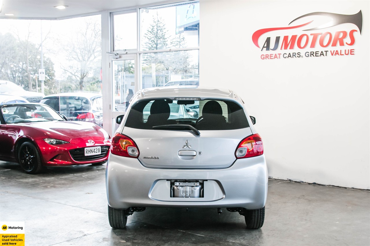 2015 Mitsubishi MIRAGE 5D