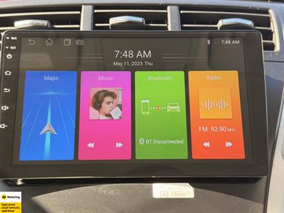 2012 Toyota Prius - Thumbnail