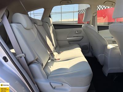 2012 Toyota Prius - Thumbnail