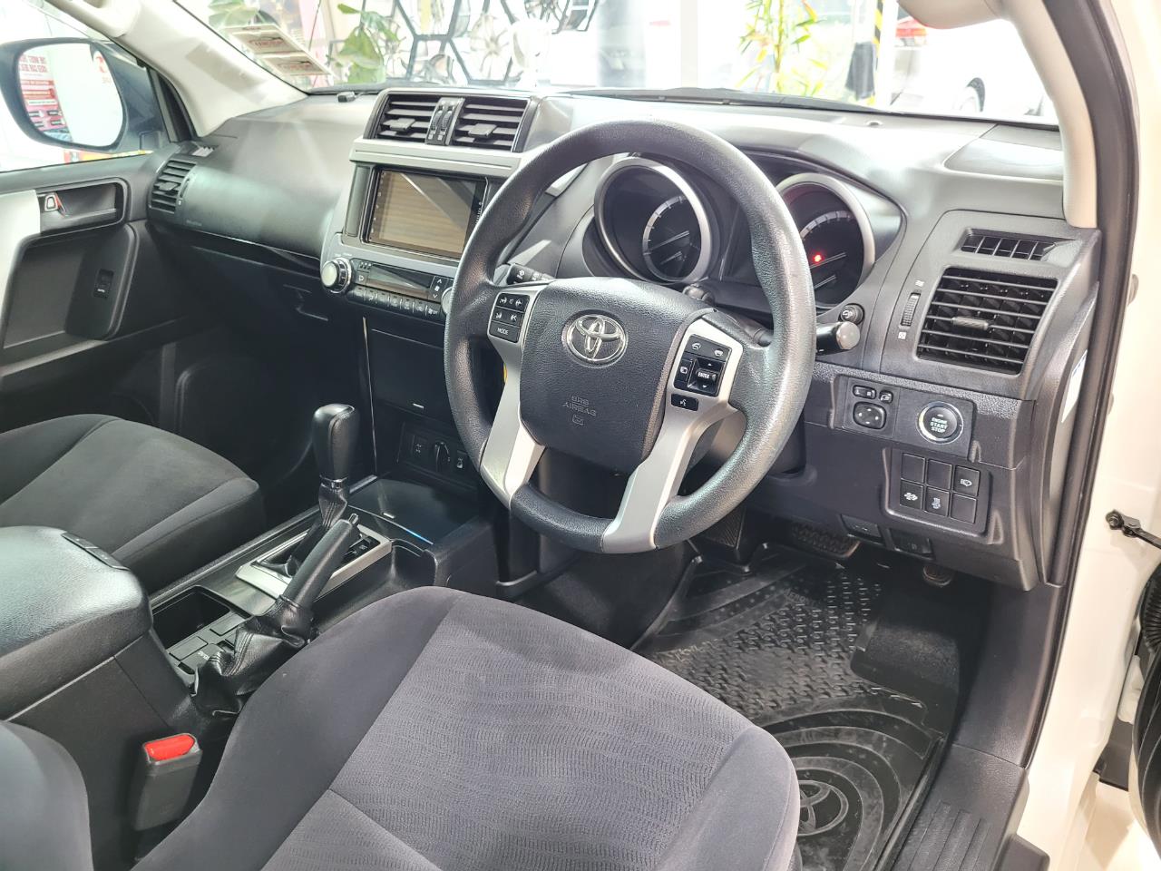 2016 Toyota LANDCRUISER