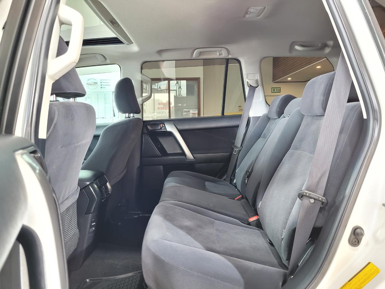 2016 Toyota LANDCRUISER