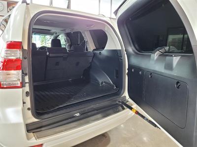 2016 Toyota LANDCRUISER - Thumbnail