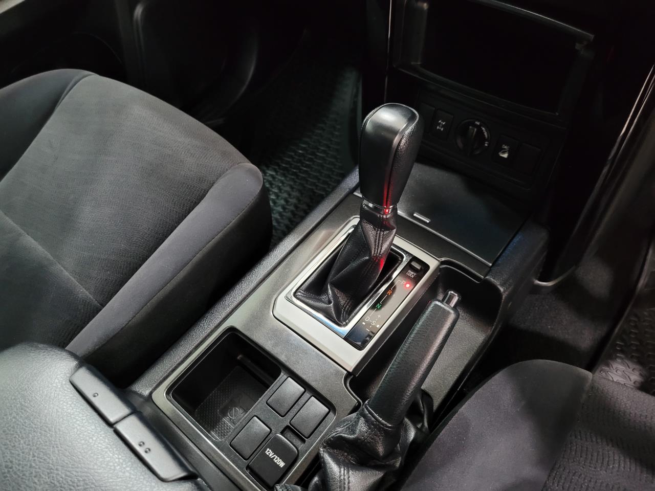 2016 Toyota LANDCRUISER