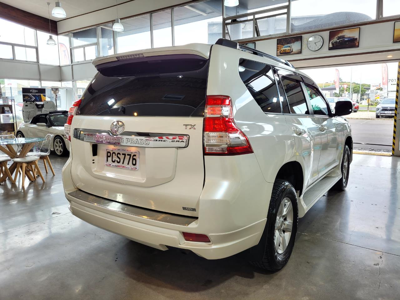 2016 Toyota LANDCRUISER