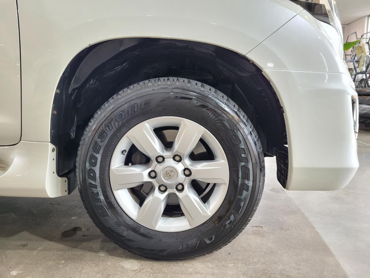 2016 Toyota LANDCRUISER