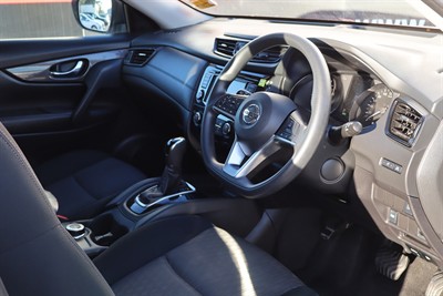 2021 Nissan X-Trail - Thumbnail