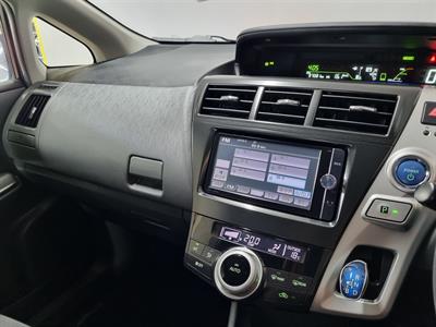 2012 Toyota Prius - Thumbnail