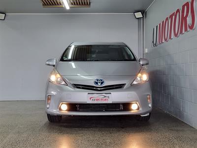 2012 Toyota Prius - Thumbnail