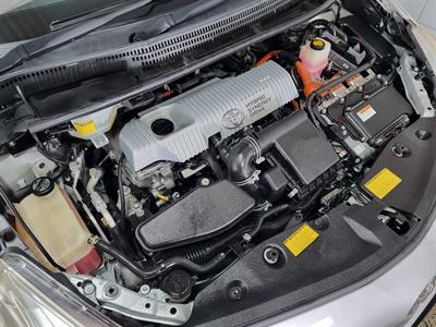 2012 Toyota Prius - Thumbnail