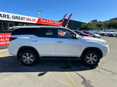 2017 Toyota Fortuner - Thumbnail