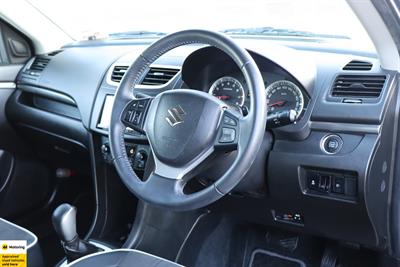 2015 Suzuki Swift - Thumbnail