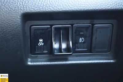 2015 Suzuki Swift - Thumbnail